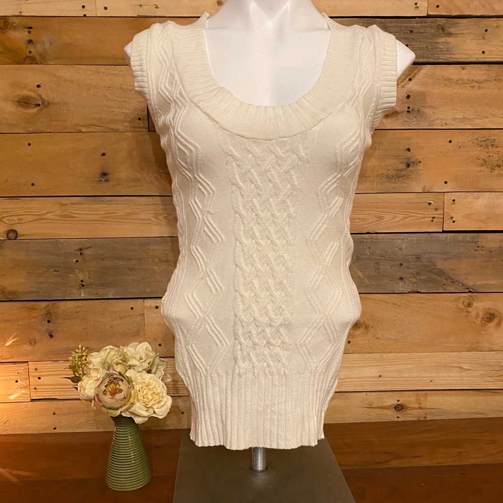 Sweater Tank - Picture 3 of 9